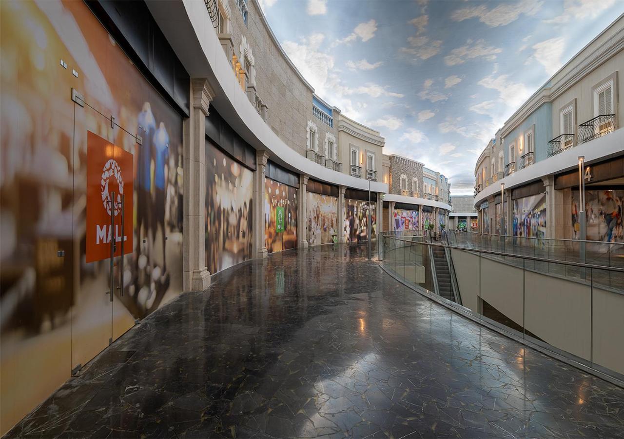 אל עלמיין Crystal Inn Hotel - Alamein (Adults Only) מראה חיצוני תמונה The interior of the shopping centre