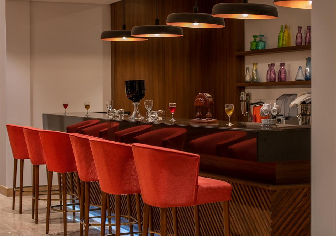 אל עלמיין Crystal Inn Hotel - Alamein (Adults Only) מראה חיצוני תמונה The bar at the 1907