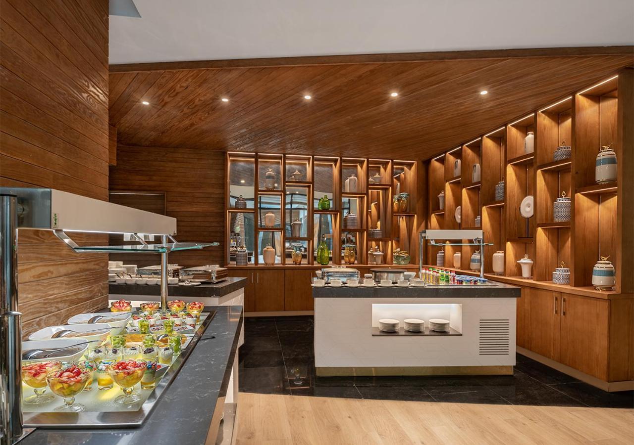 אל עלמיין Crystal Inn Hotel - Alamein (Adults Only) מראה חיצוני תמונה The buffet at the hotel